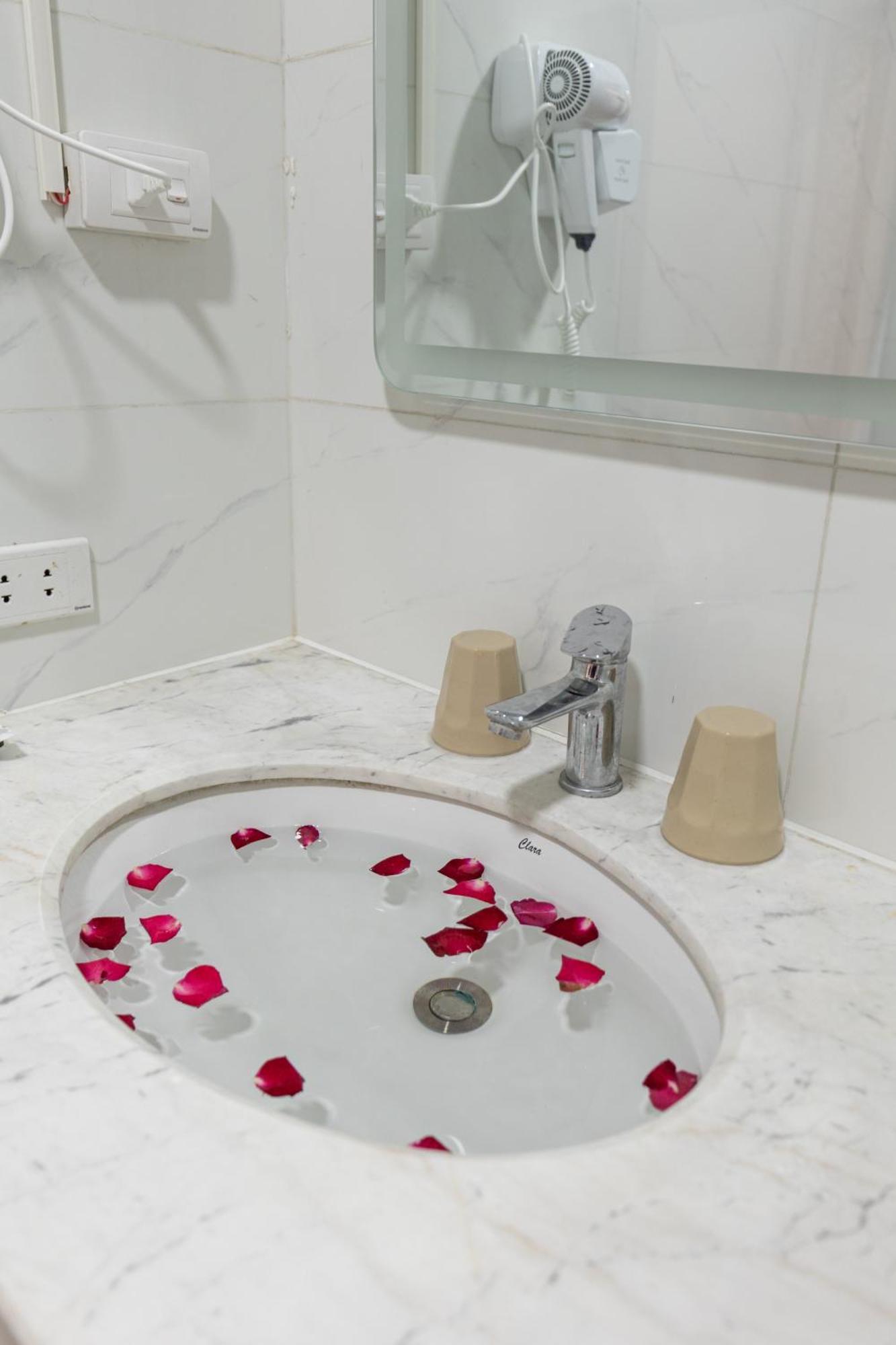 Hoang Gia Hotel Dong Anh Zewnętrze zdjęcie